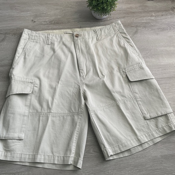 Polo Ralph Lauren Cargo Shorts - Picture 5 of 6